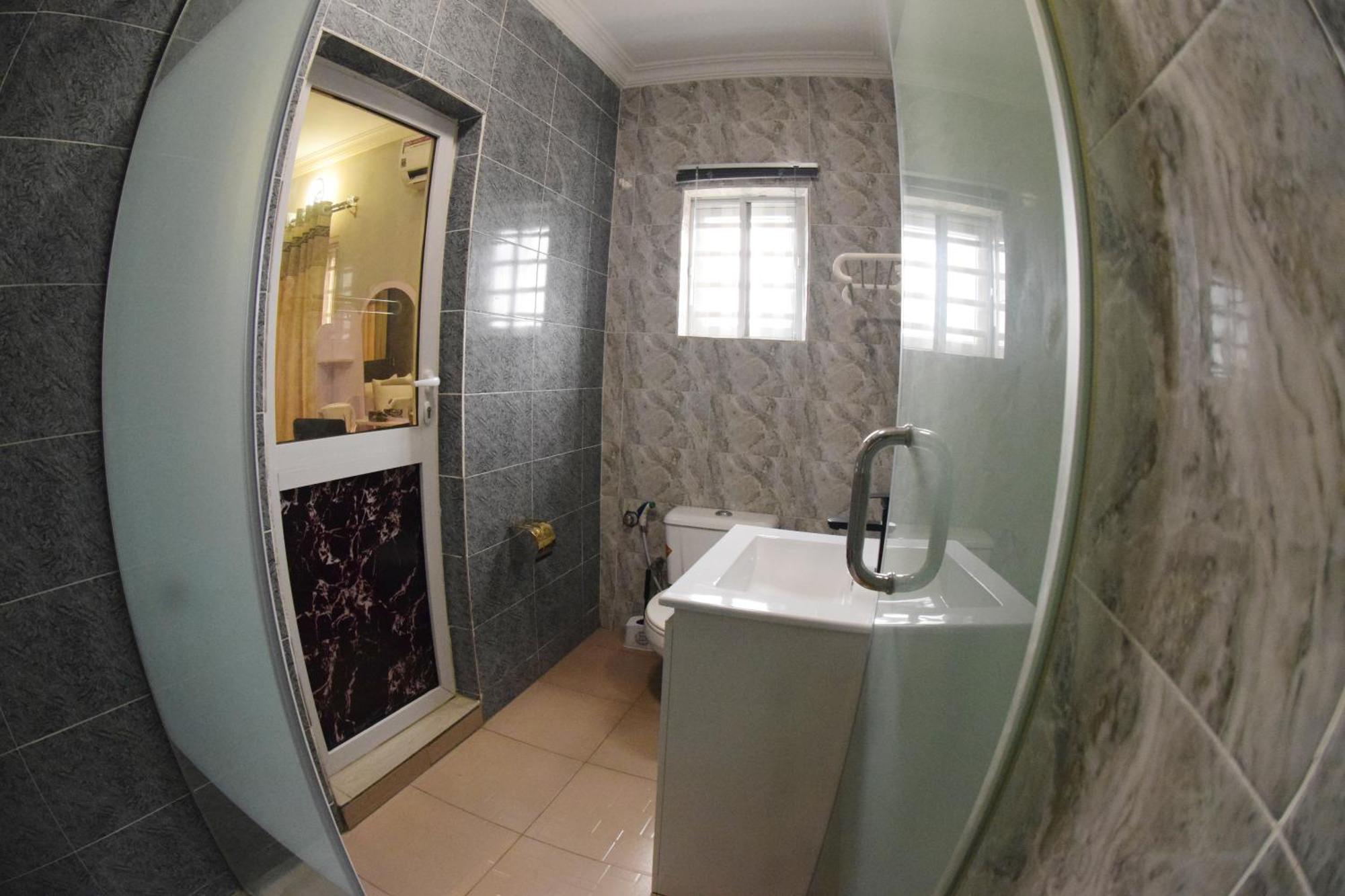 Remzy Hotel & Suites, Olomore Abeokuta Eksteriør bilde