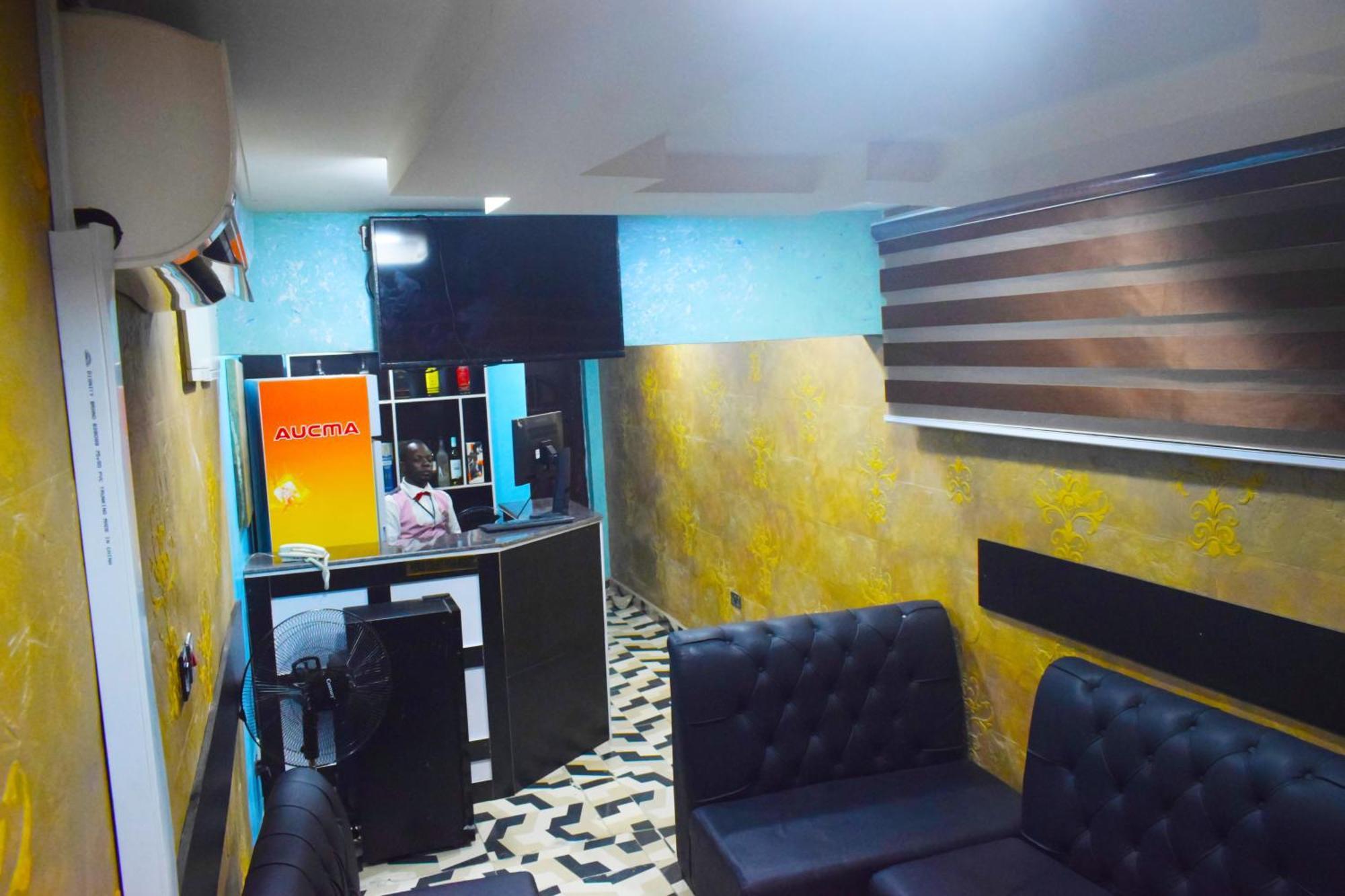 Remzy Hotel & Suites, Olomore Abeokuta Eksteriør bilde