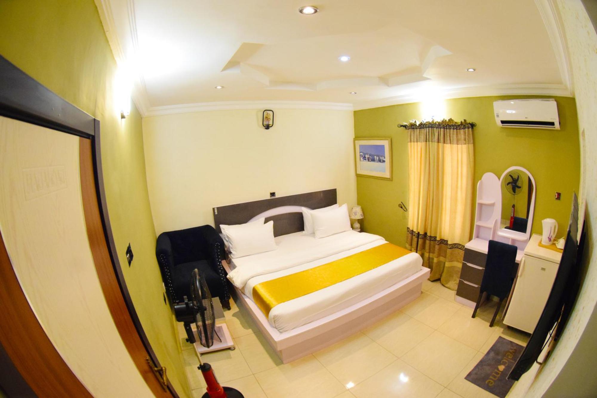 Remzy Hotel & Suites, Olomore Abeokuta Eksteriør bilde