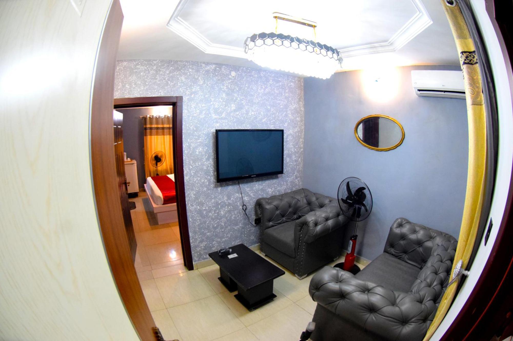 Remzy Hotel & Suites, Olomore Abeokuta Eksteriør bilde