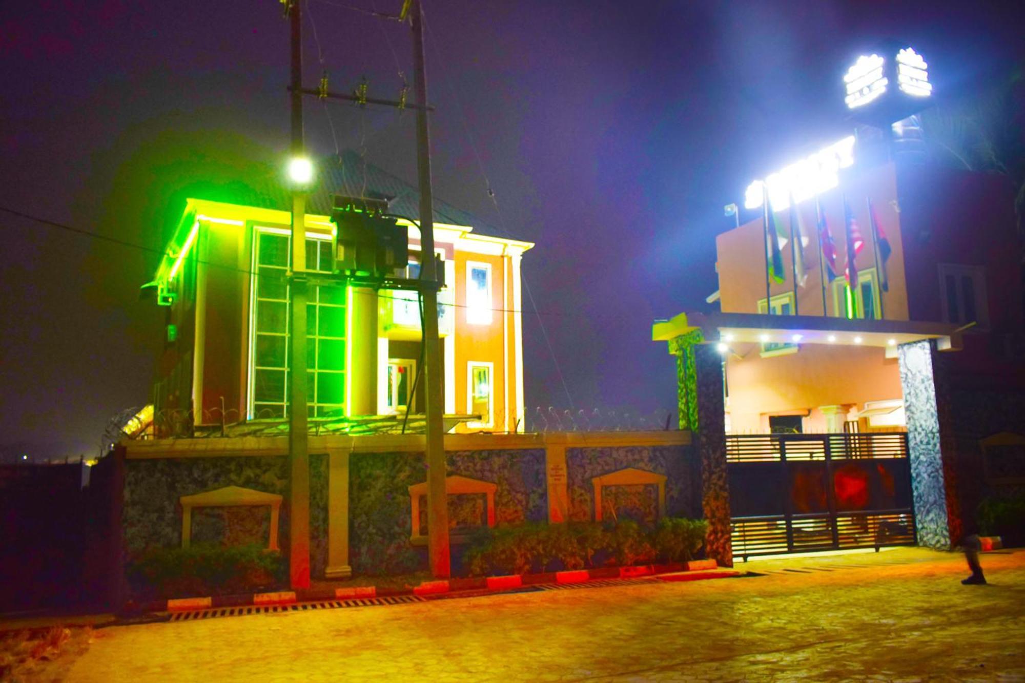 Remzy Hotel & Suites, Olomore Abeokuta Eksteriør bilde