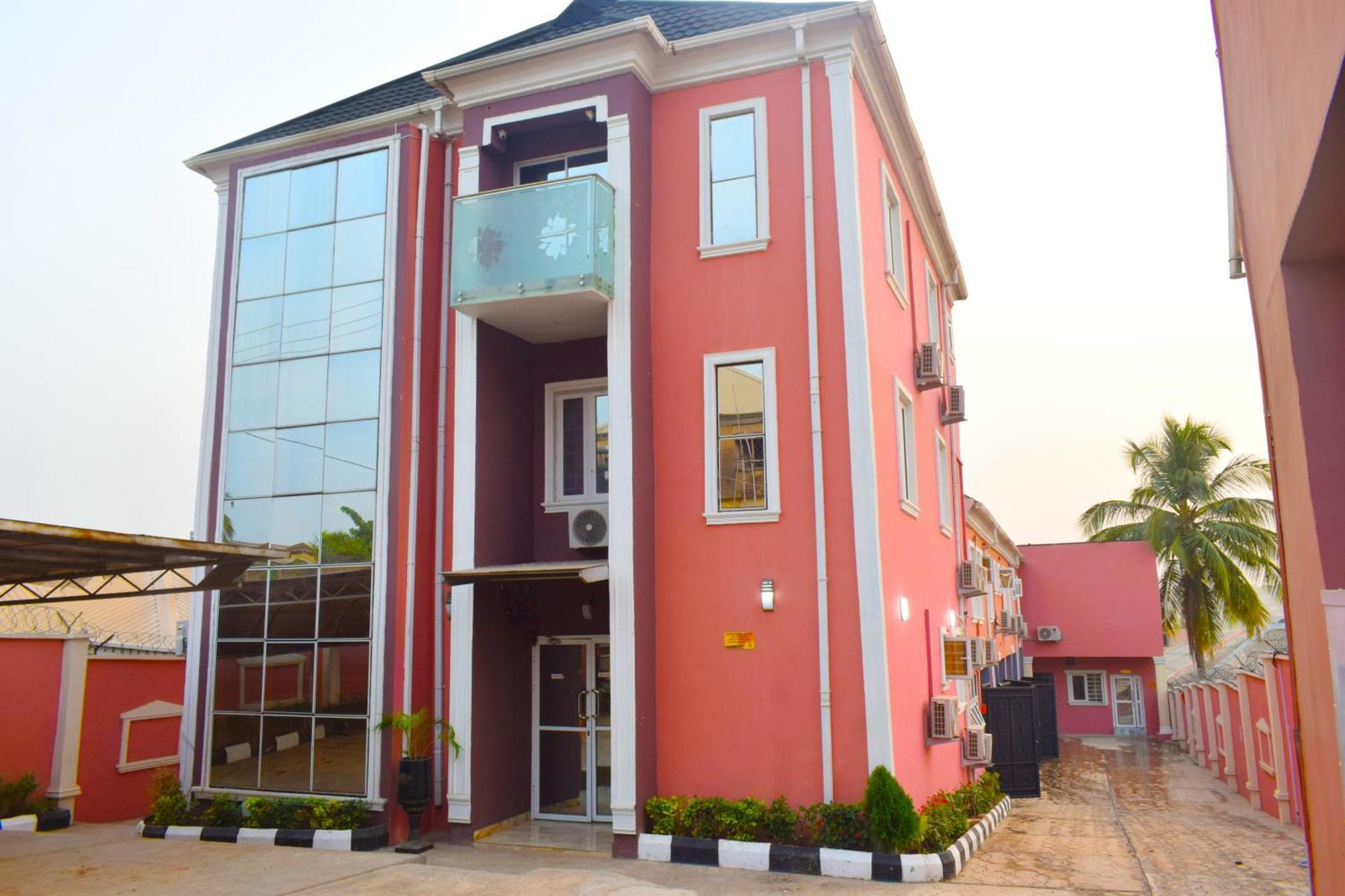 Remzy Hotel & Suites, Olomore Abeokuta Eksteriør bilde